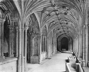 Der Ostkreuzgang in Laycock Abbey, Wilts