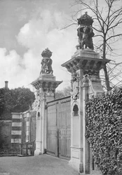 Die Blumentopf-Tore in Hampton Court