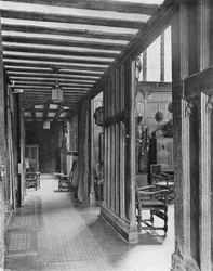 Der Hallenbildschirm