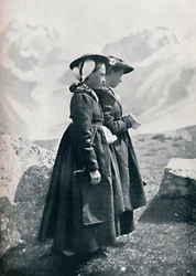 Zwei Schweizer Frauen, 1912