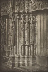 Kathedrale von Chartres. Rechte Tür des Königlichen Portals, Westseite, 12. Jahrhundert