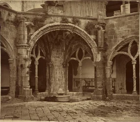 [Kreuzgang der Stille, Kloster Santa Cruz de Coimbra]