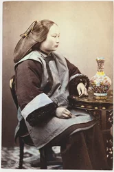 Handkoloriertes Foto einer jungen chinesischen Frau