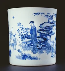 Blau-weißer Pinselhalter mit einer Dame und Jungen, die auf Steckenpferden im Garten spielen, Chongzheng, 1630-44 (Porzellan)
