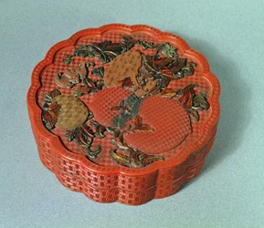 Schachtel mit ocker-, grün- und brauner Dekoration, 18. Jahrhundert