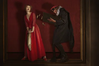 Rotes Kleid Fischgeschichte