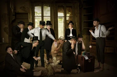 Seltsame Theateraufführung