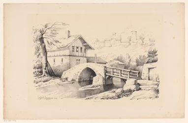 Brücke und Haus in hügeliger Landschaft