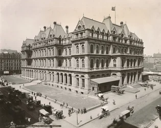 Blick auf das Postamt und Zollhaus an der Clark Street und Jackson Blvd., Chicago, 1889