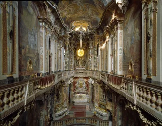 Innenansicht der Kirche St. Johannes Nepomuk