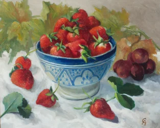 Erdbeeren in einer blauen Schüssel