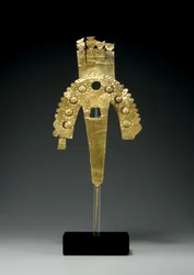 Ein Huari-Goldfeder-Ornament, Südküste, ca. 700-1000