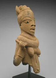 Kopf und Oberkörper einer weiblichen Figur, Jos-Plateau-Region, Nigeria, 500 v. Chr. - 200 n. Chr. (Ton)