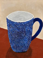 Blau gemusterter Becher