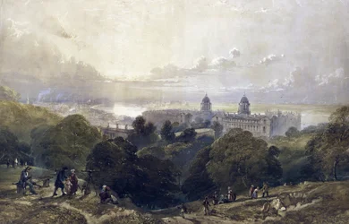 Ansicht von Greenwich (England) an einem Sommerabend, von den Höhen des Parks, im Hintergrund die Skyline von London