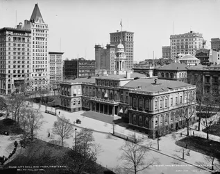 Rathaus und Park, New York, ca. 1900