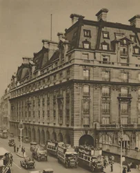 Das Ritz auf dem Gelände der Hotels vieler Generationen, ca. 1935