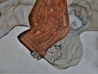Expressive Frau Roter Stoff