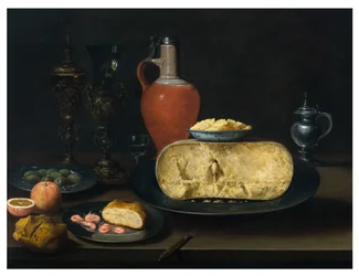 Stillleben mit Käse, Butter, Brot, Garnelen, Orangen, Oliven und Wein auf einem Tisch