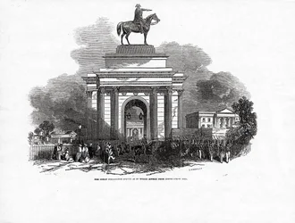 Die große Wellington-Statue, wie sie von Constitution Hill aus erscheinen würde, veröffentlicht in 