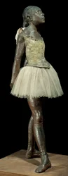 14 Jahre alt oder große Tänzerin in Bronze, Tüll und rosa Satin auf Holzsockel
