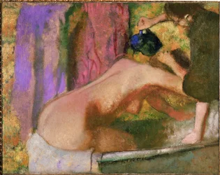 Frau in ihrer Badewanne