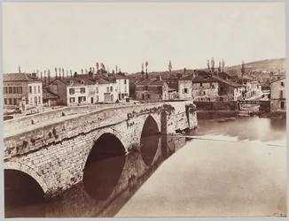Périgueux. Die Tournepiche-Brücke, stromaufwärts gelegene Seite