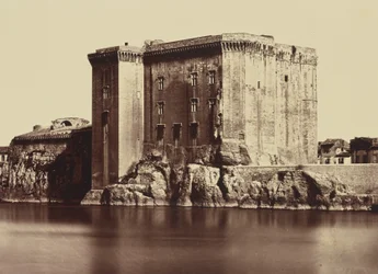 Tarascon. Schloss