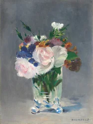 Blumen in einer Kristallvase