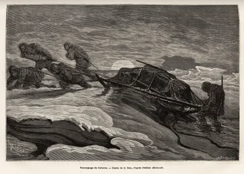 Die Besatzung des Schiffes La Germania, die auf dem Eis für ein Jagdspiel abgestiegen ist, zog ihren Schlitten auf dem Eis, während die Sonne untergeht, graviert nach der Zeichnung von E. Riou, zur Illustration einer Reise zum Nordpol in den Jahren 1869-18