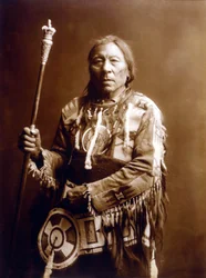 Running Rabbit (Aatsista-Mahkan 1833-1911), Schwarzfuß-Indianer, um 1900, Foto von Edward S. Curtis