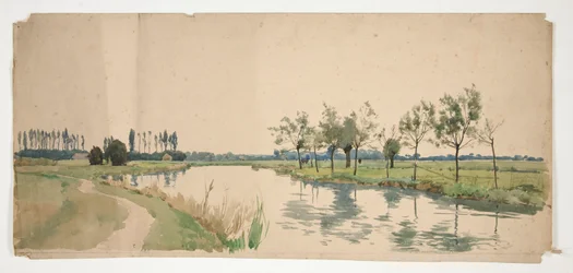 Bäume entlang eines Flussufers