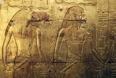 Götter, Gravur auf der Rückseite der dritten Begräbniskapelle, mit Gold bedeckt, Schatzkammer von Tutanchamun, Ägypten, ägyptische Zivilisation, Neues Reich, Dynastie XVIII