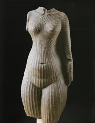 Weiblicher Torso, wahrscheinlich Nofretete, Frau des Pharaos