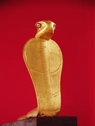 Figur der Kobra Netjer-Ankh, aus dem Grab von Tutanchamun (ca. 1370-1352 v. Chr.) Neues Reich