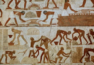 Rekhmere inspiziert Ziegelherstellung und Schmelzarbeiter