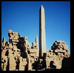 Die Obelisken von Tuthmosis I (1504-1492 v. Chr.) und Hatschepsut (1473-1458 v. Chr.) im Großen Tempel von Amun, Karnak-Tempel, Neues Reich