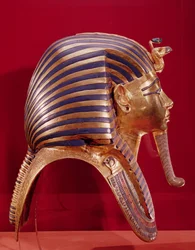 Die Goldmaske, aus dem Schatz des Tutanchamun (ca. 1370-52 v. Chr.) ca. 1340 v. Chr.
