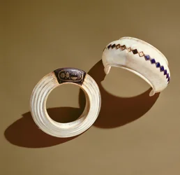 Zwei Armbänder, aus dem Grab von Tutanchamun, Neues Reich