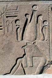 Block mit Reliefs und Inschriften von Ramses II, Großer Tempel des Amun, Tanis, Ägypten, Neues Reich, Dynastie XIX