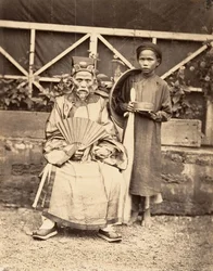 Dorfchef in offizieller Tracht, Cochinchina, 1866