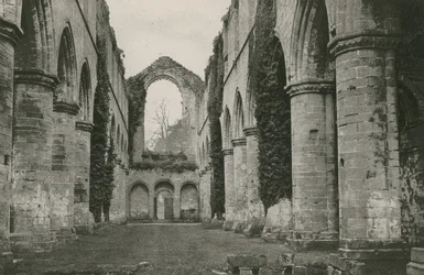 Fountains Abbey, Schiff, Blick nach Westen