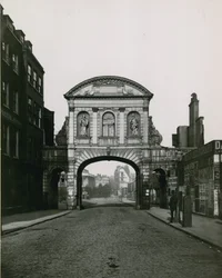 Gesamtansicht des Temple Bar
