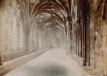 Innenansicht der Kreuzgänge in der Westminster Abbey