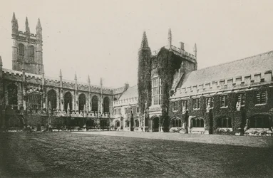 Magdalen College Kreuzgang und Turm, Oxford