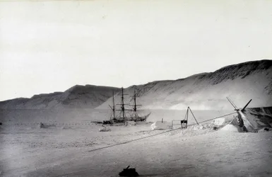 Nordpol: Discovery Bay, Winter - in „Erzählung einer Reise zum Polarmeer während 1875-76“, G.S. Nares, hrsg. London