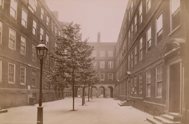 Postkarte mit dem Pump Court im Middle Temple