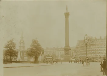 Postkarte mit einem Bild des Trafalgar Square
