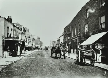 Putney High Street: Blick Richtung Brücke, 1885