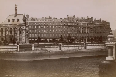 Royal Hotel, London